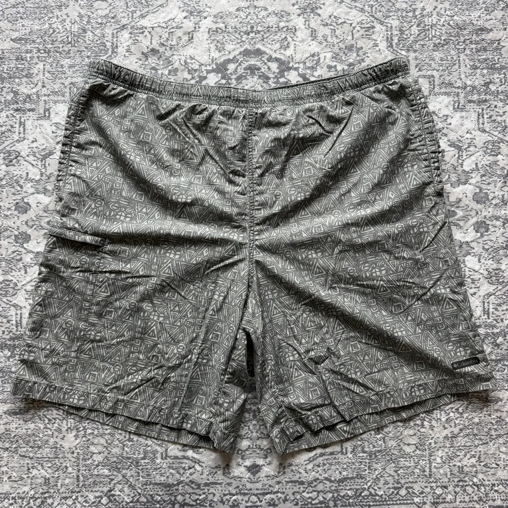 Columbia XCO Mens Gray Aztec Geometric Packable Cargo Swim Trunks Shorts L